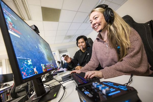 Integrating Puzzle Solving into Action Games